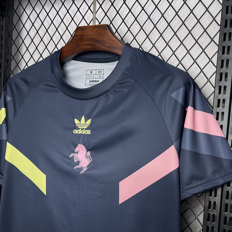 Camisa Juventus Treino 23/24 - Adidas Torcedor Masculina